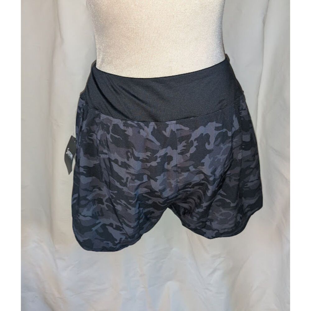 BIKEWA Women’s Padded Cycling Shorts Skirt Gray Black Camo Size L New w/ Tags
